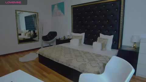 Snapshot of jessytexxas chatting on 12/12/24, 02:55 JessyTexxas online show from 12/12/24, 02:55