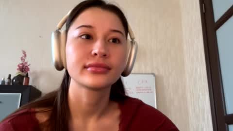Snapshot of jesusitacatts chatting on 10/16/25, 08:15 Lynn online show from 10/16/25, 08:15