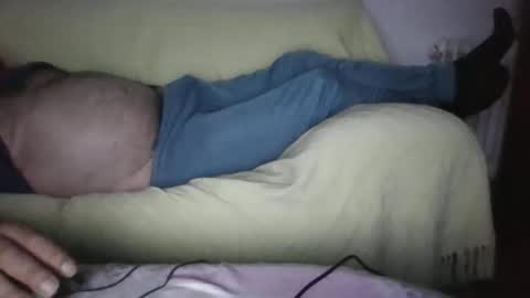 jesuslove27 online show from 04/22/26, 08:39