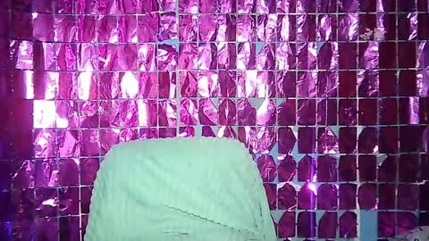 Snapshot of jet_clomet21 chatting on 05/19/26, 02:12 Ale online show from 05/19/26, 02:12