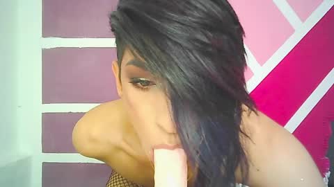Snapshot of jet_clomet21 chatting on 06/04/26, 08:26 Ale online show from 06/04/26, 08:26