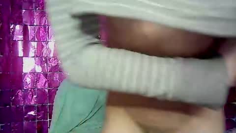 Snapshot of jet_clomet21 chatting on 06/14/26, 02:30 Ale online show from 06/14/26, 02:30