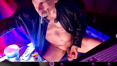 Snapshot of jetstream001 chatting on 02/21/26, 04:57 jet online show from 02/21/26, 04:57