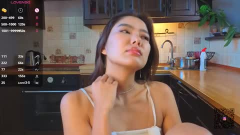 Hi all. My name is Naomi and Im glad to see you in my room  online show from 10/04/25, 03:15