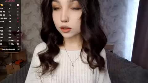 I am Gina ntmu Lets hit 10 Thumbs Up together online show from 04/23/26, 06:36