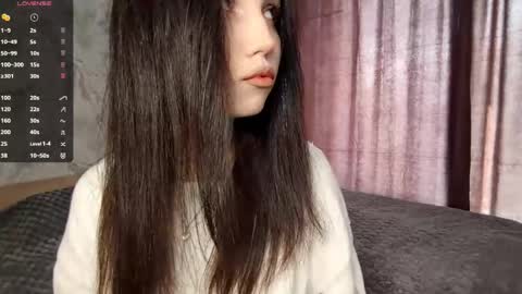 I am Gina ntmu Lets hit 10 Thumbs Up together online show from 04/24/26, 06:49