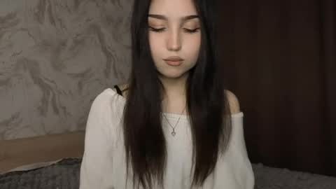 Snapshot of jettanicolay chatting on 05/11/26, 04:04 I am Gina ntmu Lets hit 10 Thumbs Up together online show from 05/11/26, 04:04