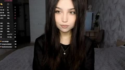 Snapshot of jettanicolay chatting on 05/16/26, 07:05 I am Gina ntmu Lets hit 10 Thumbs Up together online show from 05/16/26, 07:05
