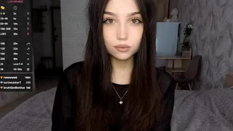 Snapshot of jettanicolay chatting on 05/16/26, 10:36 I am Gina ntmu Lets hit 10 Thumbs Up together online show from 05/16/26, 10:36