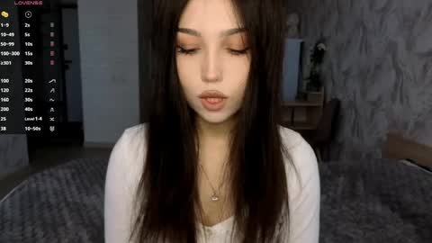 Snapshot of jettanicolay chatting on 05/17/26, 07:17 I am Gina ntmu Lets hit 10 Thumbs Up together online show from 05/17/26, 07:17