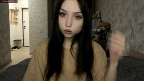 Snapshot of jettanicolay chatting on 05/22/26, 03:13 I am Gina ntmu Lets hit 10 Thumbs Up together online show from 05/22/26, 03:13