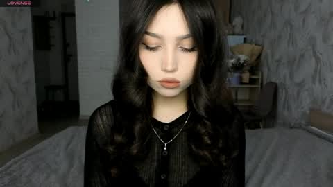 Snapshot of jettanicolay chatting on 05/25/26, 07:47 I am Gina ntmu Lets hit 10 Thumbs Up together online show from 05/25/26, 07:47