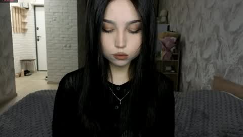 Snapshot of jettanicolay chatting on 06/06/26, 07:02 I am Gina ntmu Lets hit 10 Thumbs Up together online show from 06/06/26, 07:02