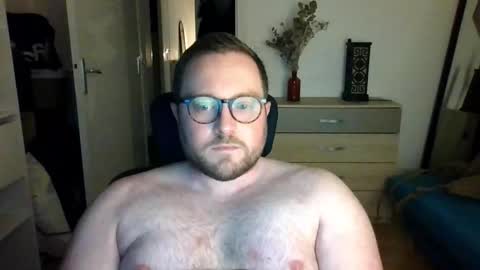 jeuneloup92 online show from 01/12/26, 05:29