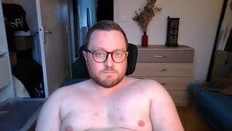 Snapshot of jeuneloup92 chatting on 02/09/26, 05:17 jeuneloup92 online show from 02/09/26, 05:17