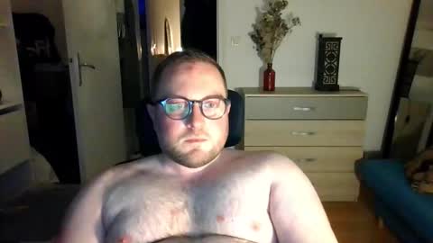 jeuneloup92 online show from 03/16/26, 09:41