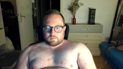 jeuneloup92 online show from 04/27/26, 09:02