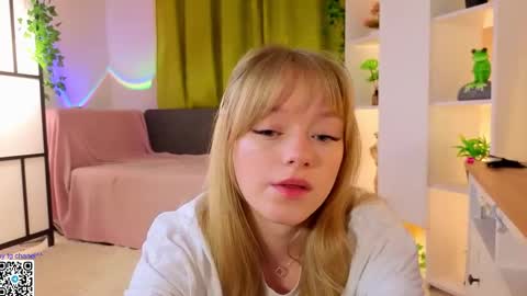 Gwen online show from 04/04/26, 08:28