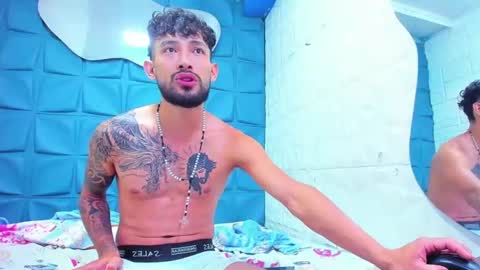 Queen and King online show from 01/09/25, 07:10