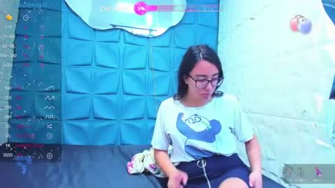 Queen and King online show from 01/15/25, 01:23