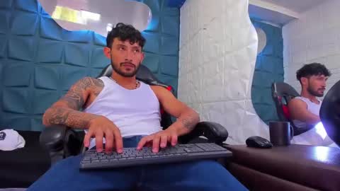 Queen and King online show from 01/30/25, 07:37