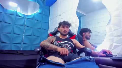 Queen and King online show from 02/01/25, 11:37