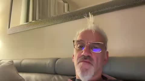 jewlronny online show from 02/02/25, 09:45