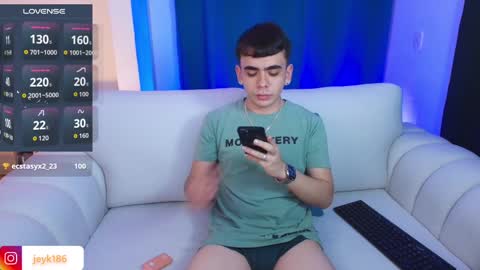 jey keler online show from 10/30/25, 02:13