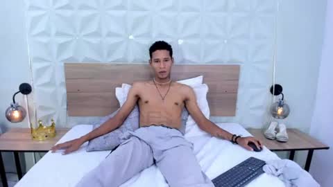 J E I K online show from 07/01/26, 01:07