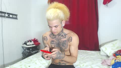 Snapshot of jeykob_23 chatting on 12/24/24, 01:28 JEYKOB online show from 12/24/24, 01:28
