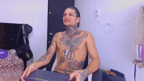 Snapshot of jeykob_23 chatting on 10/28/25, 09:50 JEYKOB online show from 10/28/25, 09:50