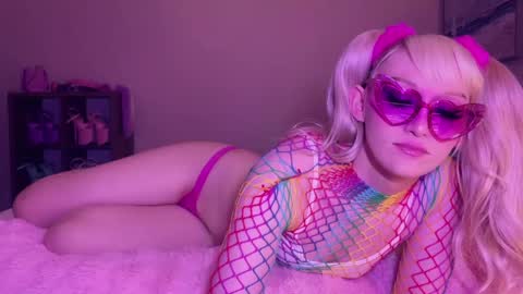   online show from 04/15/26, 01:45