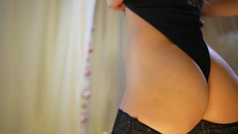 Snapshot of jeyssy69 chatting on 01/09/26, 02:58 Jeyssy also Andra online show from 01/09/26, 02:58