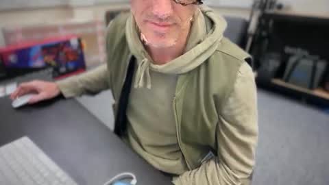 James online show from 10/20/25, 04:51