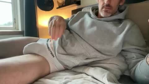 James online show from 11/04/25, 09:52