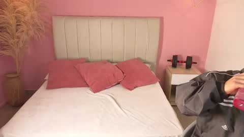 Jhan online show from 03/25/26, 11:05