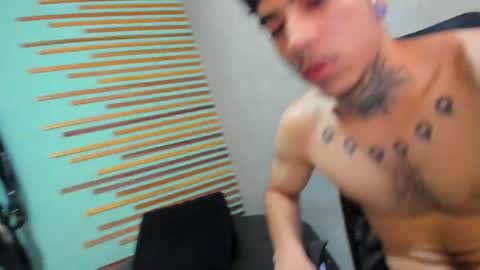 Jharol  online show from 03/04/25, 04:27