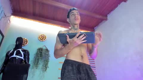 Jharol  online show from 11/30/25, 01:37