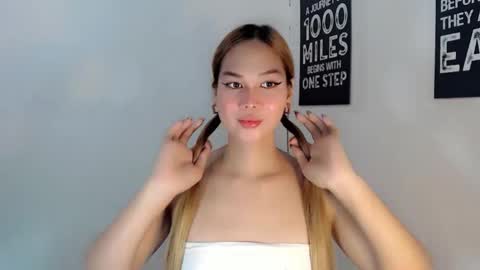 Snapshot of jhessi_kissie chatting on 03/01/26, 01:13 Tattiana online show from 03/01/26, 01:13