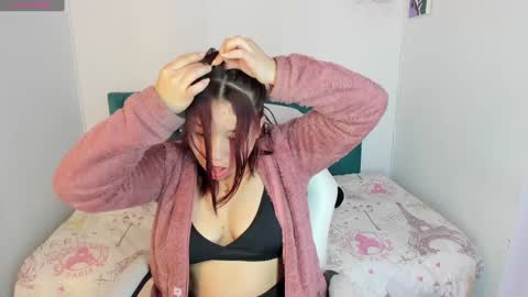 Snapshot of jhiinny_brownn chatting on 02/08/25, 11:12 Jhiinny online show from 02/08/25, 11:12