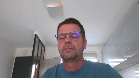 Snapshot of jhmec44000 chatting on 06/24/26, 12:04 jhmec44000 online show from 06/24/26, 12:04
