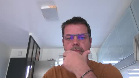 Snapshot of jhmec44000 chatting on 07/20/26, 11:34 jhmec44000 online show from 07/20/26, 11:34