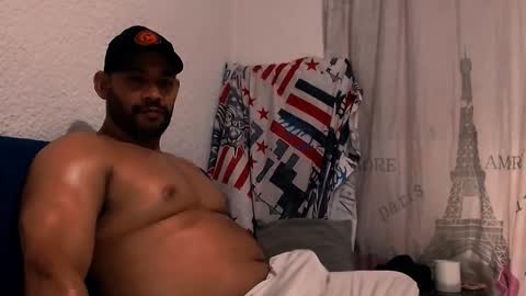 En moreno online show from 11/03/25, 03:35