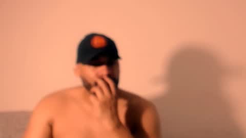 En moreno online show from 11/13/25, 01:15