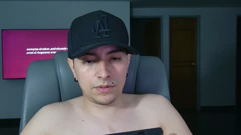 Jhoan Saenz online show from 11/14/25, 04:22