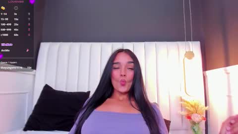 Jhoana  online show from 10/06/25, 11:35