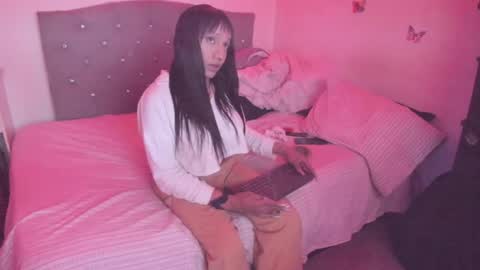 jhoanatrans22 online show from 05/13/26, 05:16