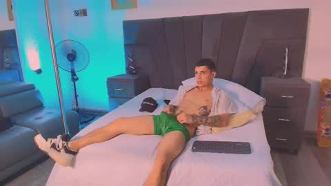 Snapshot of jhoanleandro chatting on 02/05/25, 09:57 jhoanleandro online show from 02/05/25, 09:57