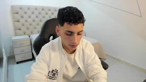 Snapshot of jhoanleandro chatting on 10/09/25, 05:49 jhoanleandro online show from 10/09/25, 05:49