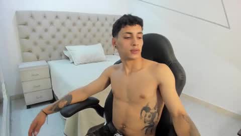 Snapshot of jhoanleandro chatting on 10/23/25, 04:34 jhoanleandro online show from 10/23/25, 04:34